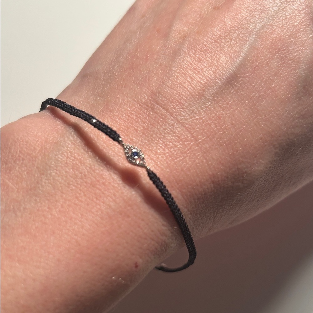 Elegant Black and Silver Bracelet